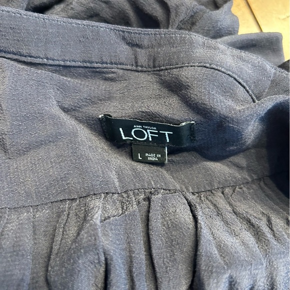 Loft Gray Rayon Romper, L, Long Sleeve, Lace Details, Button Front, Cinch Waist - Picture 7 of 8